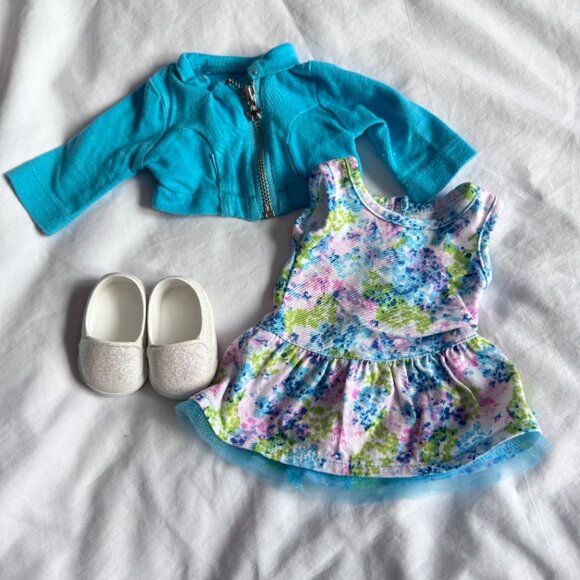 GUC American Girl Doll Clothes & Accessories Lot #8 - Picture 4 of 11